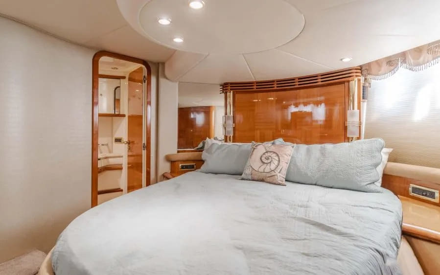 Master stateroom with ensuite head